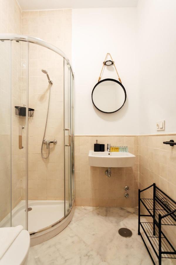 Modern And Wide- 1Bd 1Bth- Triana Apartment Севиля Екстериор снимка