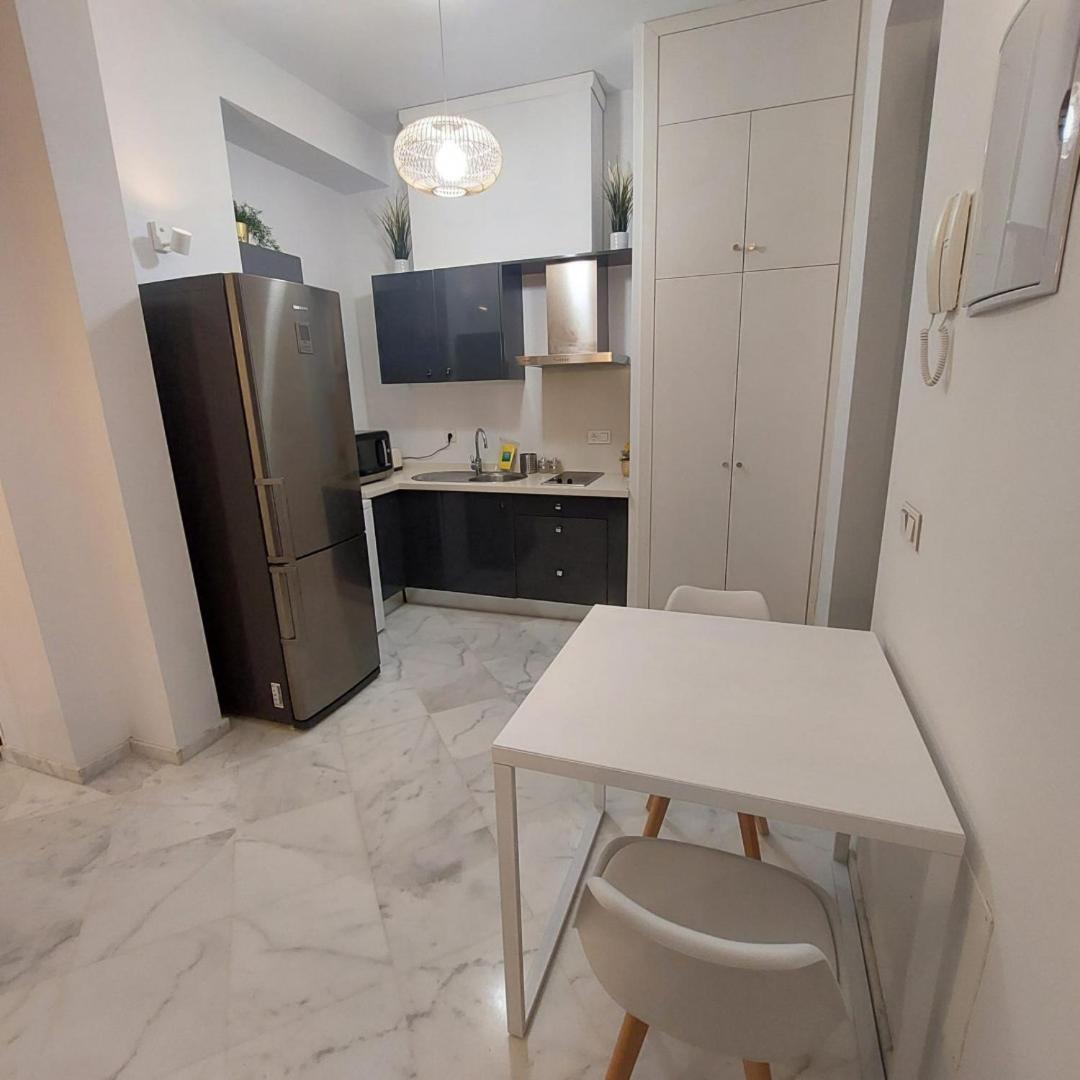 Modern And Wide- 1Bd 1Bth- Triana Apartment Севиля Екстериор снимка